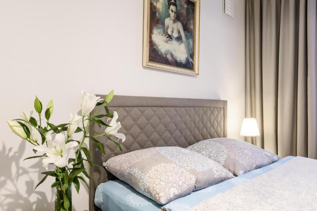 Nr 1 Europa22 Centrum Apartment Old Town Warsaw Stare Miasto Historyczna Kamienica Umiejscowiona W Zabytkowej Czesci Warszawy Obok Parku Multimedialnego I Barbakanu Parking 24H Sniadanie Opcjonaln Breakfast Optional Check In From 14 Pm Parter Ground Ngoại thất bức ảnh
