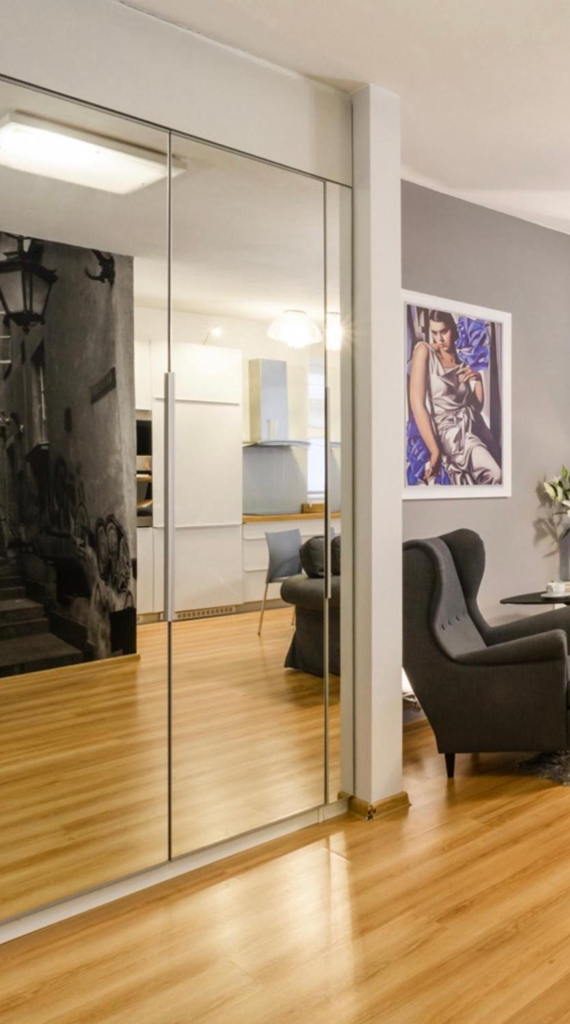 Nr 1 Europa22 Centrum Apartment Old Town Warsaw Stare Miasto Historyczna Kamienica Umiejscowiona W Zabytkowej Czesci Warszawy Obok Parku Multimedialnego I Barbakanu Parking 24H Sniadanie Opcjonaln Breakfast Optional Check In From 14 Pm Parter Ground Ngoại thất bức ảnh