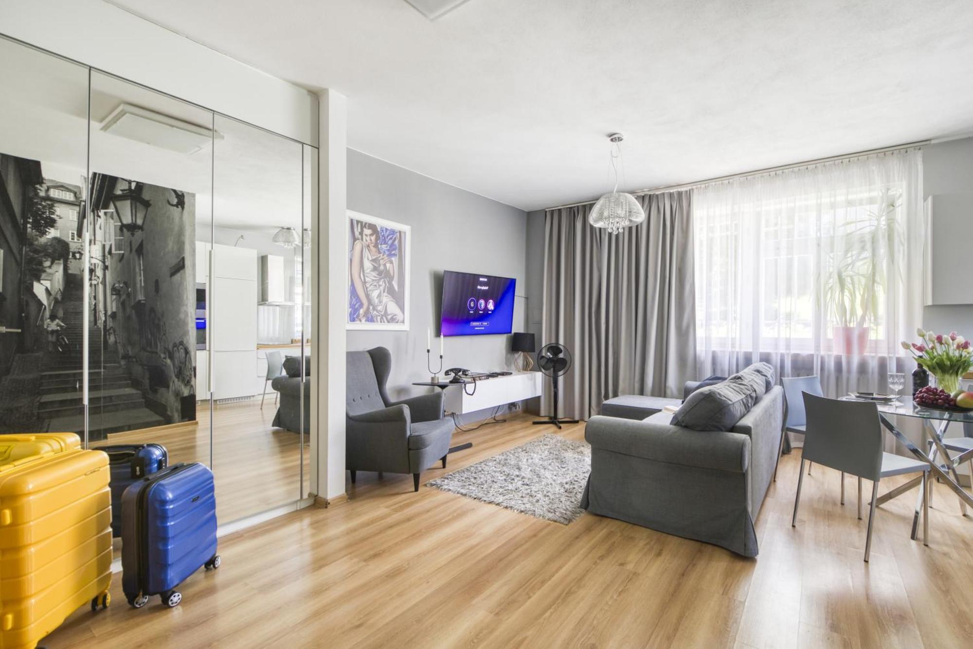 Nr 1 Europa22 Centrum Apartment Old Town Warsaw Stare Miasto Historyczna Kamienica Umiejscowiona W Zabytkowej Czesci Warszawy Obok Parku Multimedialnego I Barbakanu Parking 24H Sniadanie Opcjonaln Breakfast Optional Check In From 14 Pm Parter Ground Ngoại thất bức ảnh